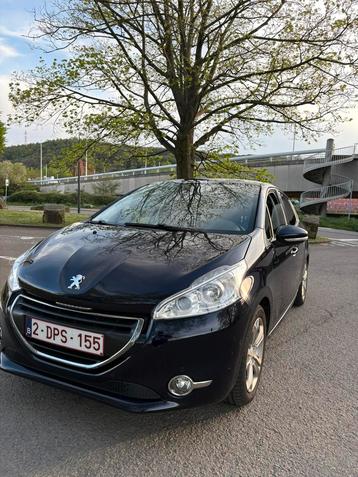 Peugot 208 full option, Achat, 5 portes, Particulier, Essence