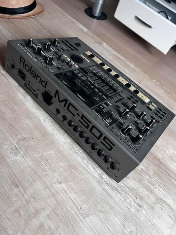 Roland MC 505 groovebox beschikbaar voor biedingen