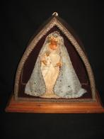 Oud Maria beeld met kind in was, Antiek en Kunst, Antiek | Religieuze voorwerpen, Ophalen of Verzenden