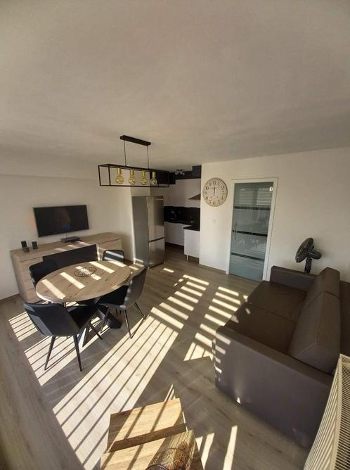 Location studio à la panne entièrement rénové !, Immo, Appartementen en Studio's te huur, Provincie Oost-Vlaanderen