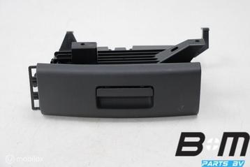 Bakje onder stoel rechtsvoor VW Golf 7 5G0882600A beschikbaar voor biedingen