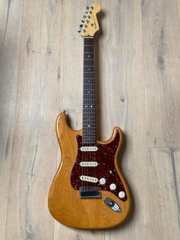 Fender Stratocaster Usa Deluxe Ash. beschikbaar voor biedingen