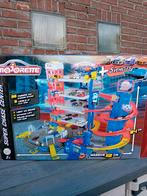 Auto garage parking Majorette. Met lift en trein, Ophalen