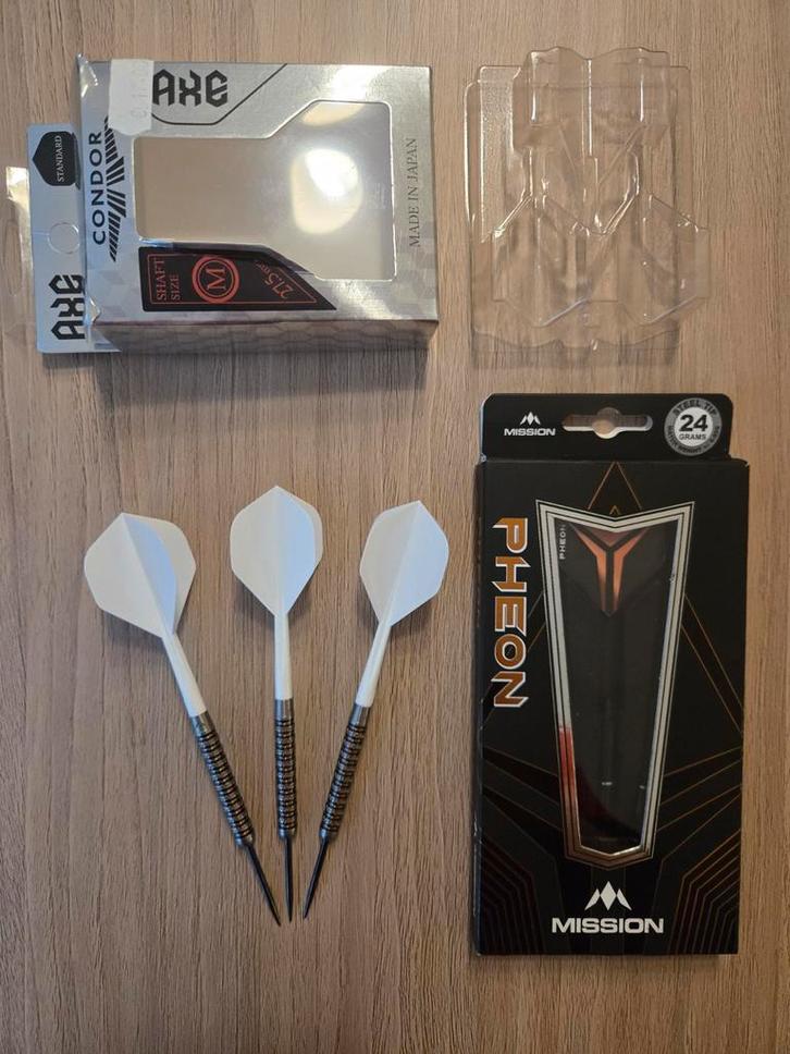 Top Dartspijlen Mission Met splinternieuwe Flights Bij AXE, Sport en Fitness, Darts, Zo goed als nieuw, Pijlen, Ophalen of Verzenden