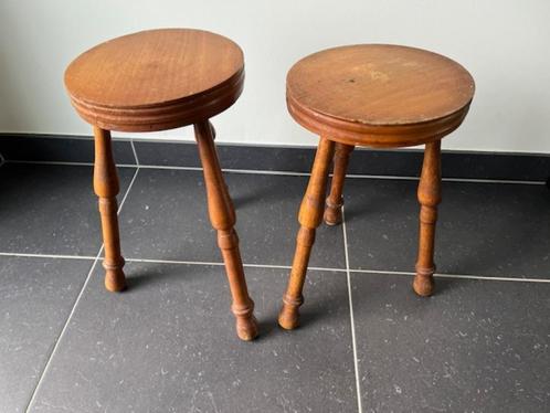 Melkstoeltjes of krukjes met gedraaide pootjes, Huis en Inrichting, Krukjes, Zo goed als nieuw, Hout, Ophalen