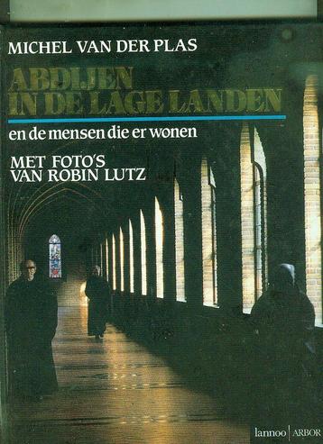 Abdijen in de lage landen en de mensen die er wonen beschikbaar voor biedingen