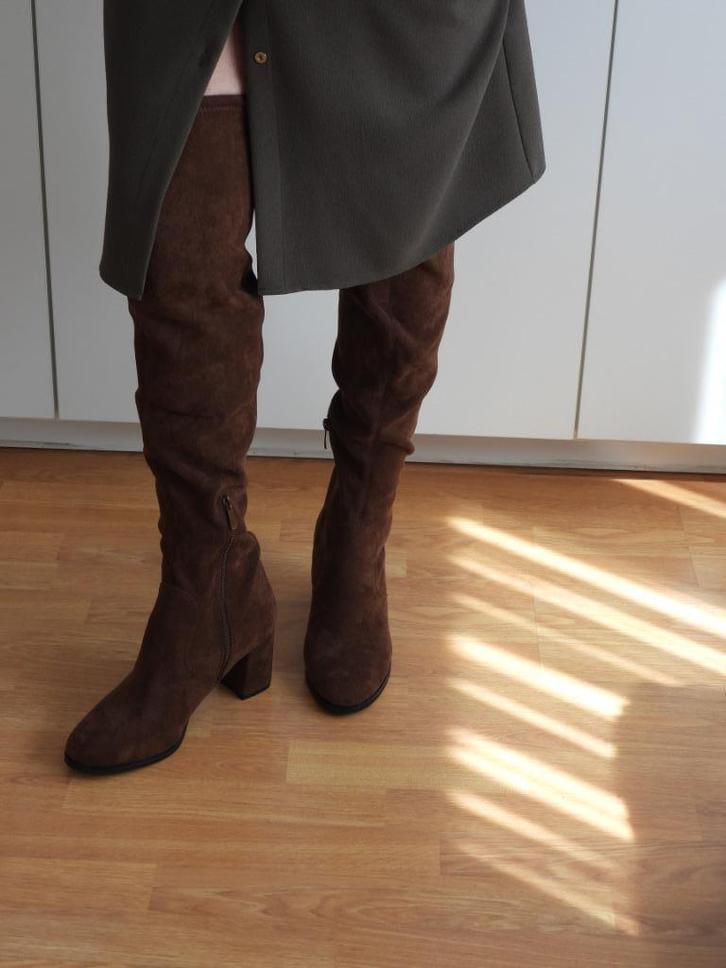 Hoge laarzen tot net boven de knie - donkerbruin - mt 41, Kleding | Dames, Schoenen, Nieuw, Hoge laarzen, Bruin, Ophalen of Verzenden