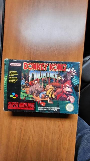 Donkey Kong Country SUPER NINTENDO SNES
