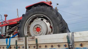 Achter wielen massey ferguson maat 16.9R38  beschikbaar voor biedingen