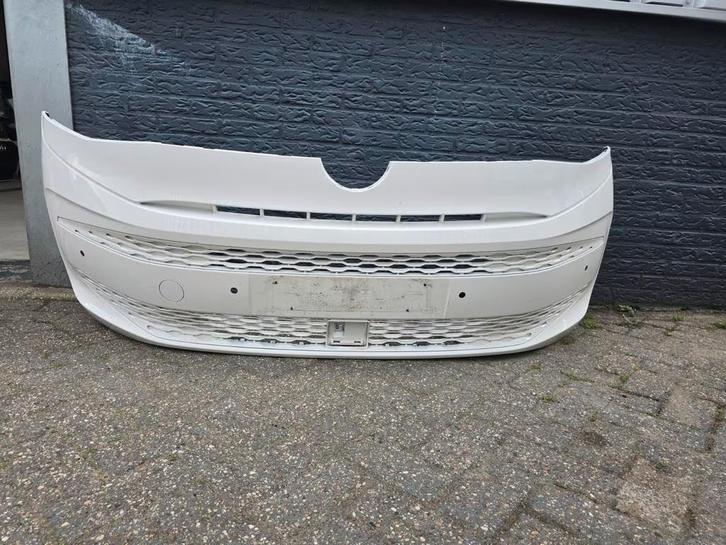 VW Transporter T7 2022+ Voorbumper Bumper 6xPDC Origineel!, Auto-onderdelen, Carrosserie, Bumper, Volkswagen, Gebruikt