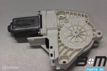 Raammotor van linker voordeur diverse Audi en VW 8K0959801B beschikbaar voor biedingen