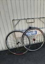 Koerswielen, Fietsen en Brommers, Ophalen