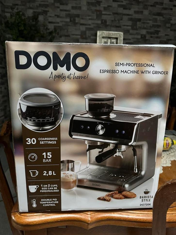 Domo DO720K, Elektronische apparatuur, Koffiezetapparaten, Zo goed als nieuw, Koffiebonen, Espresso apparaat, 2 tot 4 kopjes, Afneembaar waterreservoir