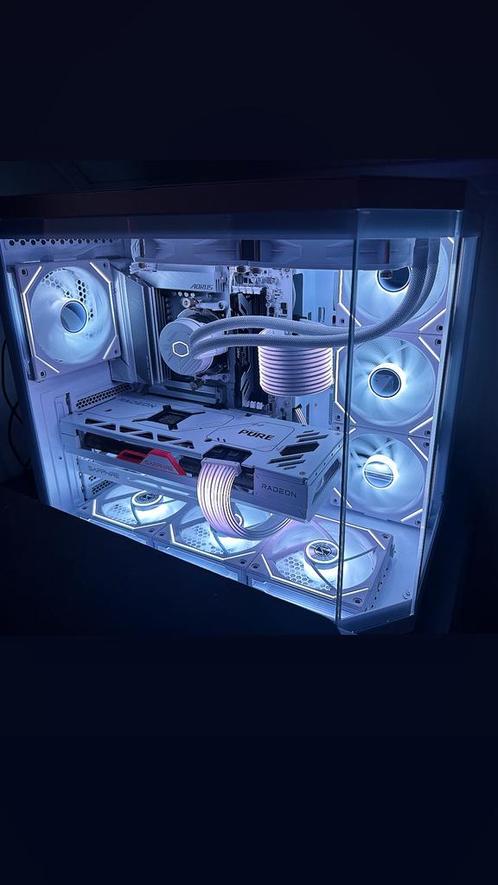 Custom game pc (white build), Games en Spelcomputers, Games | Pc, Ophalen