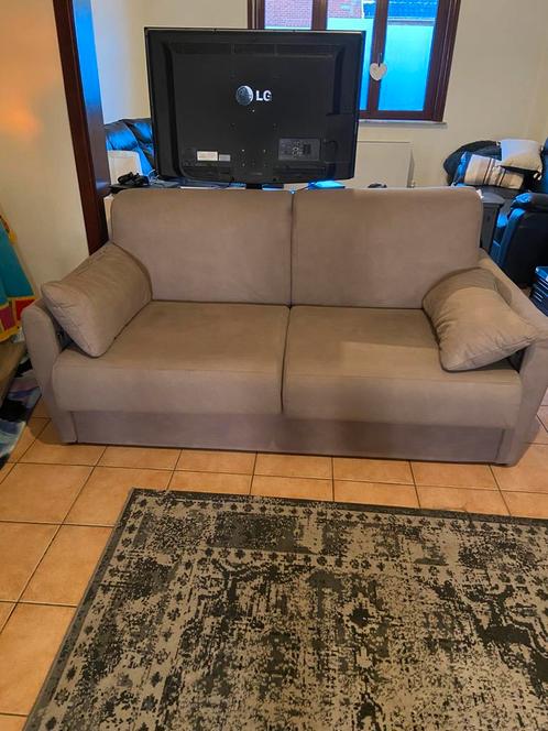 Lit divan, Huis en Inrichting, Slaapkamer | Slaapbanken, Zo goed als nieuw, Tweepersoons, Beige, Ophalen