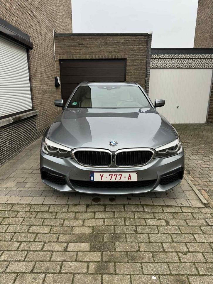 BMW 530e iPerformance – 2018 – Full Option –M Pack, Auto's, BMW, Particulier, 5 Reeks, 360° camera, Aangepast voor mindervaliden
