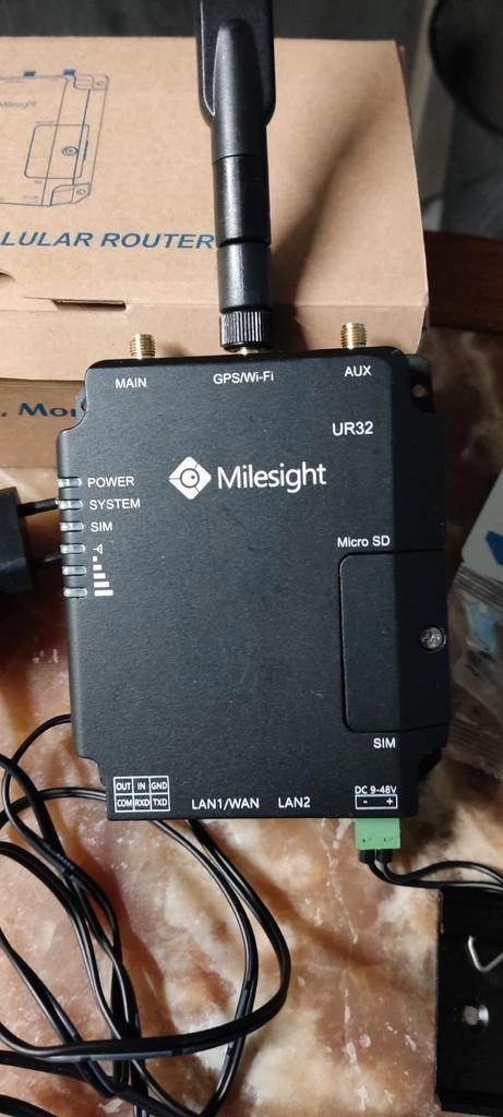 Milesight router, Computers en Software, Routers en Modems, Zo goed als nieuw, Router, Ophalen of Verzenden