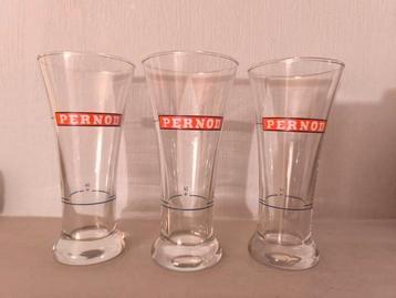 3 vintage Pernod glazen beschikbaar voor biedingen