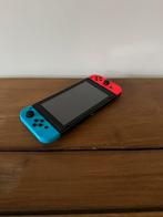 Nintendo Switch + extra set controllers, Games en Spelcomputers, Spelcomputers | Nintendo Switch, Ophalen, Zo goed als nieuw, Met 3 controllers of meer