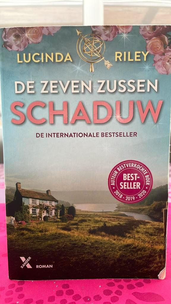 Lucinda Riley - Schaduw, Boeken, Literatuur, Ophalen of Verzenden