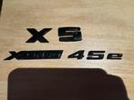 Origineel zwart hooglans embleem BMW X5 X Drive 45 e, Auto diversen, Autostickers, Ophalen of Verzenden