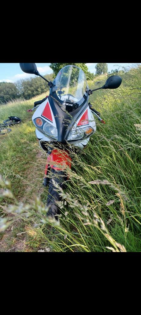 Yamaha tzr50, Fietsen en Brommers, Brommers | Crossbrommers, Zo goed als nieuw, Yamaha, Ophalen