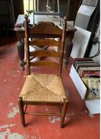 Houten stoelen met rieten zitting, Vijf, Zes of meer stoelen, Riet of Rotan, Gebruikt, Bruin