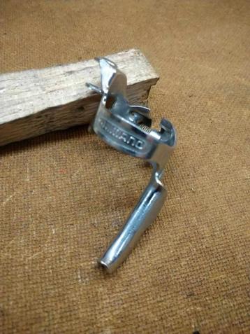 SHIMANO kabelgeleidingsbeugel + SKS eroïca pompbeugel beschikbaar voor biedingen