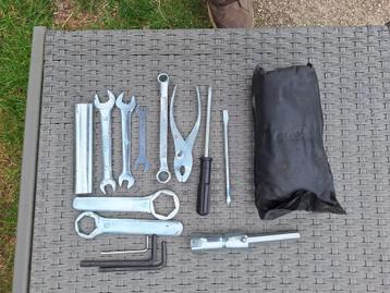  Honda Varadero toolkit  beschikbaar voor biedingen