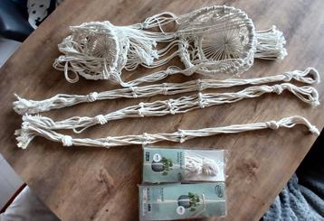 Macrame  Plantenhangers wit/beige beschikbaar voor biedingen