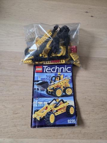 Lego technic front end loader 8235-1 beschikbaar voor biedingen