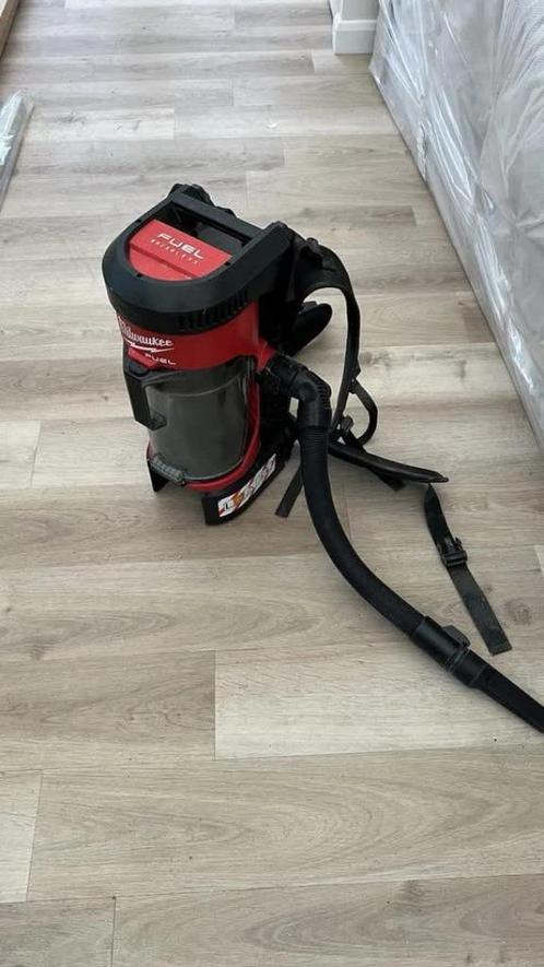 Milwaukee Back Pack Vacuum Hoover, Doe-het-zelf en Bouw, Containers, Ophalen of Verzenden