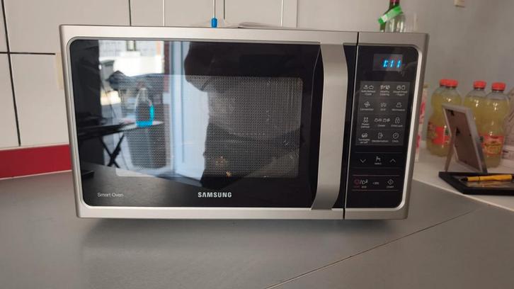 Four à micro-ondes combiné, Electroménager, Micro-ondes, Neuf, À Poser, 45 à 60 cm, Croustillant, Gril, Air chaud, Four, Plaque tournante