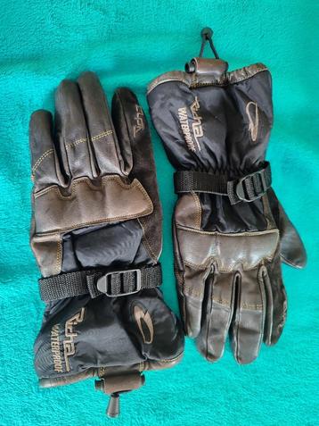 Handschoenen WATERPROOF"_ merk RICHA _  maat L (29). beschikbaar voor biedingen