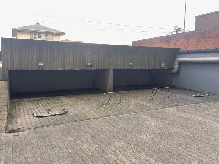 Parkeerplaats Middelkerke te huur op jaarbasis, Immo, Garages & Places de parking