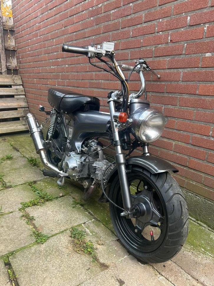 Dax b klass, Fietsen en Brommers, Brommeronderdelen | Algemeen, Zo goed als nieuw, Uitlaat, Ophalen of Verzenden