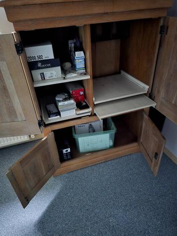 Meuble chêne blanchi beschikbaar voor biedingen