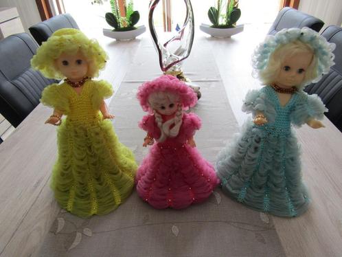 3 ZEER OUDE  POPJES ., Verzamelen, Poppen, Gebruikt, Pop, Ophalen