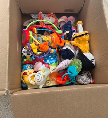Lot baby- en peuterspeelgoed beschikbaar voor biedingen
