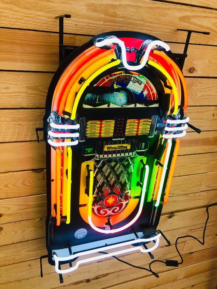 Wurlitzer 1015 neon en veel andere gamerom decoratie neons, Verzamelen, Merken en Reclamevoorwerpen, Nieuw, Lichtbak of (neon) lamp