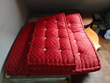 Matras van wol beschikbaar voor biedingen