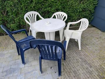Set de jardin 3 chaises et table bleues blanches