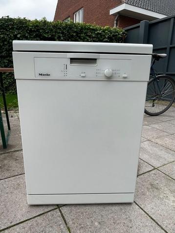Miele afwasmachine beschikbaar voor biedingen