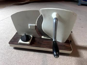 Trancheuse à pain manuelle  Vintage beschikbaar voor biedingen