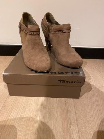 Tamaris schoenen met hak beschikbaar voor biedingen