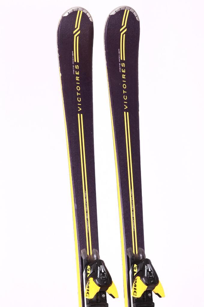 Skis 170 DYNAMIC VICTOIRES, noir/jaune, rocker track, Sports & Fitness, Ski & Ski de fond, Utilisé, Skis, Atomic, Carving, 160 à 180 cm