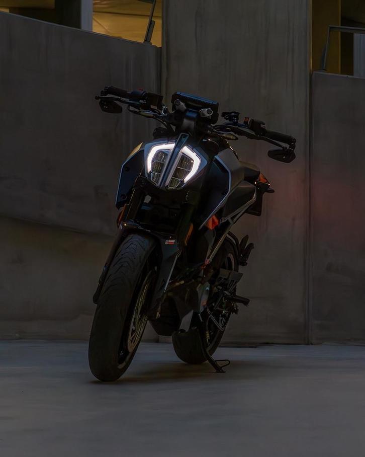 Ktm Duke 125 2021, Motoren, Motoren | KTM, Particulier, Naked bike, 11 kW of minder, 1 cilinder, Minimaal motorrijbewijs A1, ABS