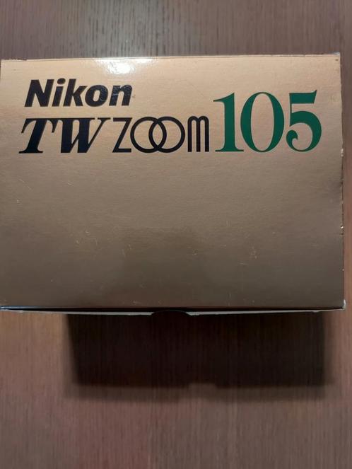 Analoog fototoestel Nikon Tw zoom 105, Audio, Tv en Foto, Foto | Flitsers, Zo goed als nieuw, Nikon, Ophalen of Verzenden