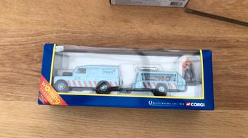 Corgi : Land Rover Road Drill & Figures beschikbaar voor biedingen