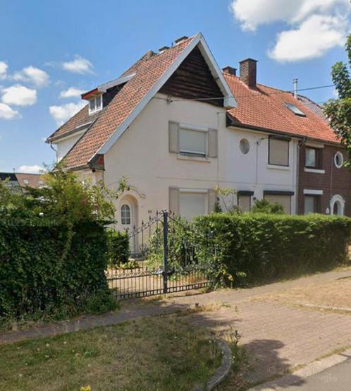 Mooi gerenoveerde woning 3 slpk en tuin Genk, Immo, Huizen en Appartementen te koop
